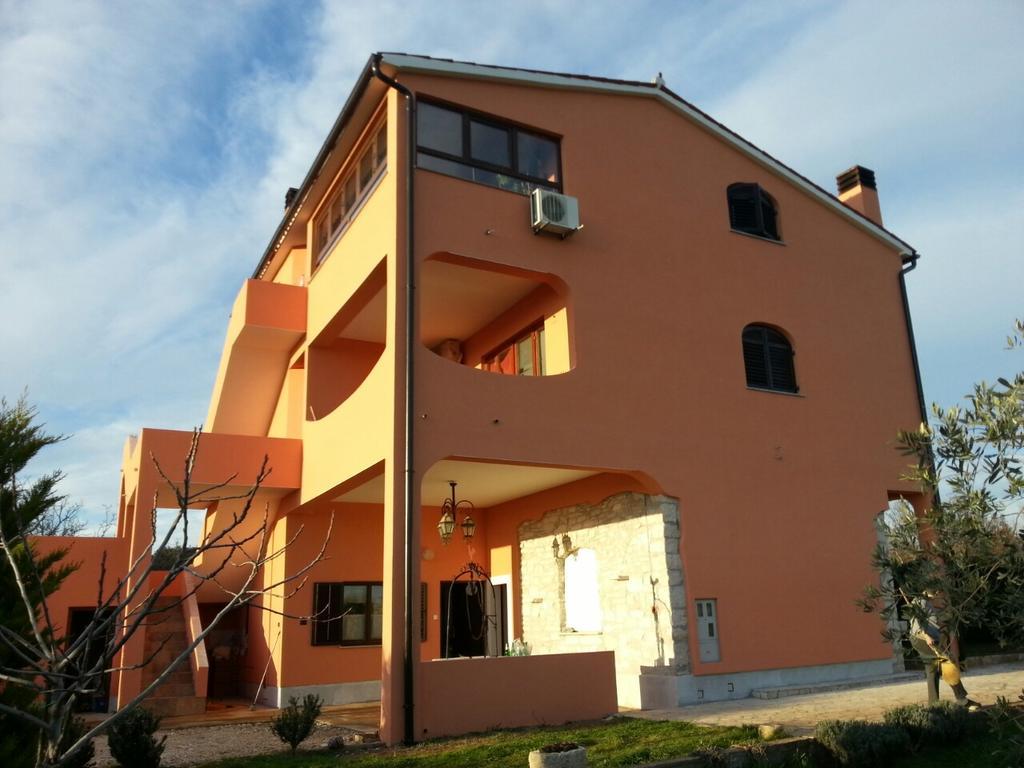 Apartment Rojnic Galizana Exterior photo